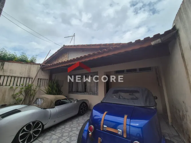 Casa em Rua Dona Leopoldina Andozio - Balneário Arpoador - Peruíbe/SP