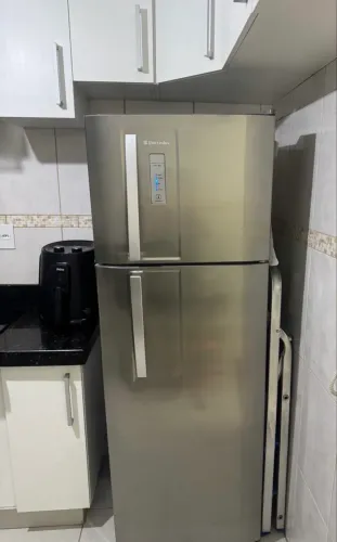 Geladeira Elextrolux 310