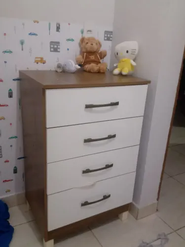 Guarda roupa e cômoda