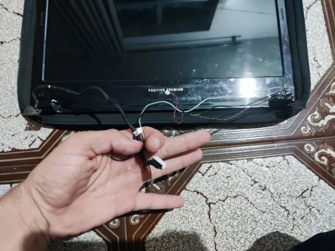 Positivo PREMIUM N8145 Peças