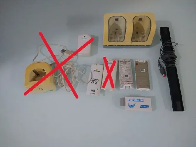 lote com itens de Nintendo Wii no estado - favor ler anúncio