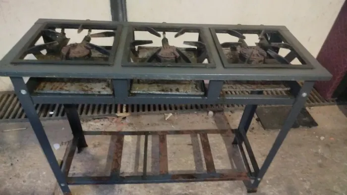 Vendo fogão industrial 