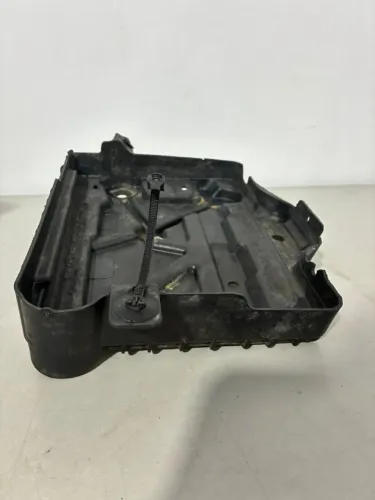 Base Suporte Bateria Fiat Punto Linea 2008/19 51882250 Original