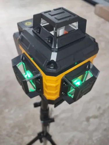 Nível laser bateria controle