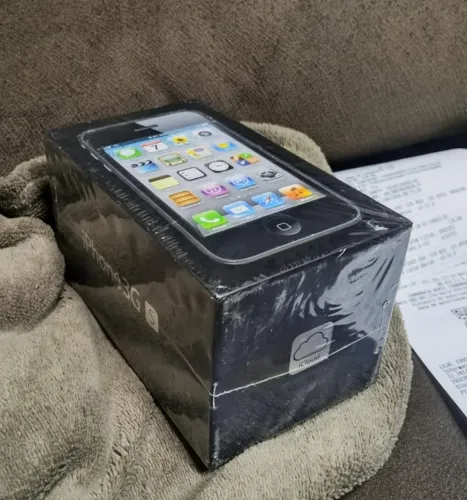 "iPhone 3GS Raro", "Item de Colecionador", "Vintage Apple" ou "Original na Caixa".