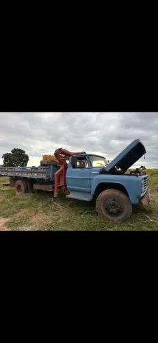 Caminhão Ford F-600