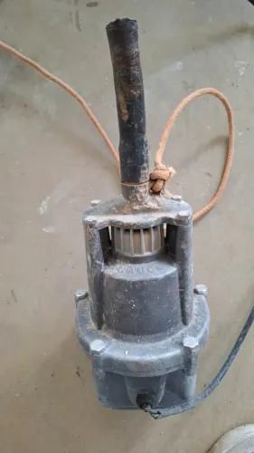 Bomba Sapo ou imersivel - 220V - Anauger
