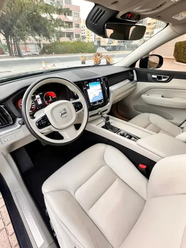 Volvo XC 60 T-5 Momentum 2.0 254cv AWD 5P 2020