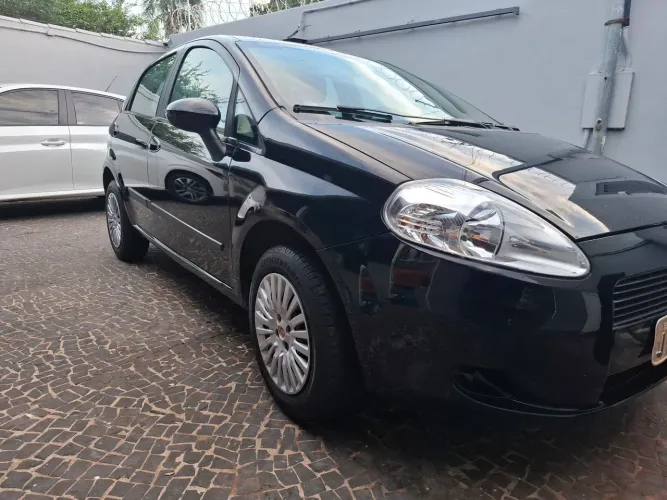Fiat Punto 1.4 Fire Flex 8V 5P 2010