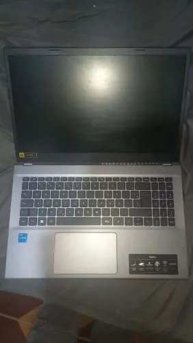 Notebook Acer com 8 de ram e 256 de armazenamento, troco em iphone 13 