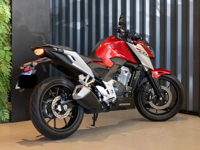 Honda Cb 300f Twister 2026