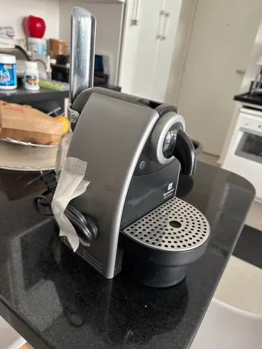Cafeteira semi nova