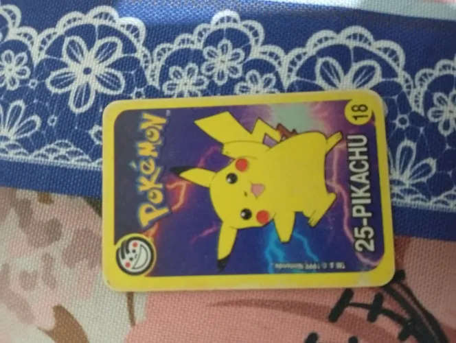 Super Carta Pokémon Elma Chips- Pikachu