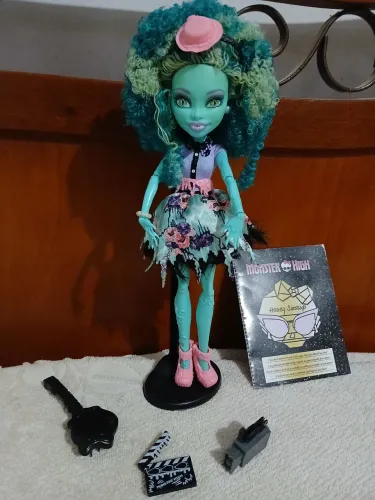 Boneca monsther high HONEY SWAMP completa ! 