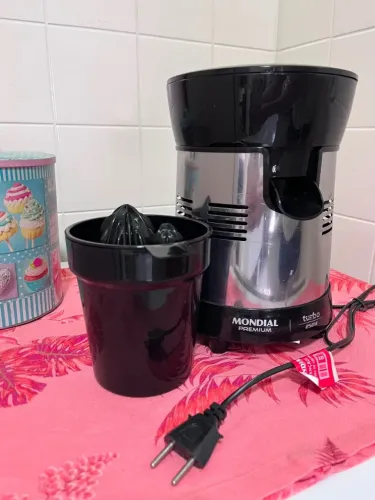 Extrator de Sucos Mondial Turbo Premium Preto/Inox 250W Bivolt