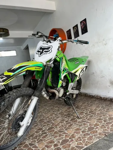 Moto de trilha  profissional 