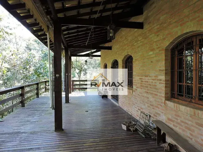 Chácara à venda, 5 m² por R$ 1.050.000,00 - Chácaras do Peroba - Jandira/SP