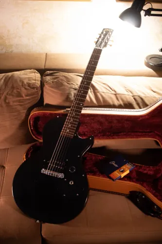 Guitarra Gibson Les Paul Melody Maker black 2011