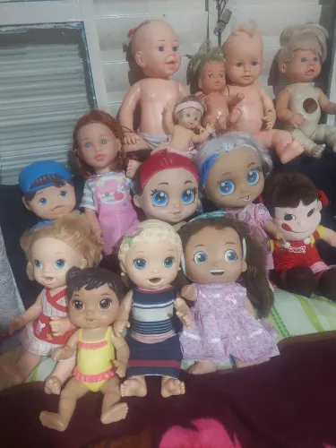 Lote de bonecas lindas