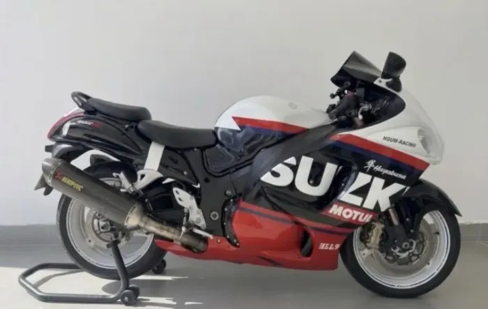 Suzuki GSX-R hayabusa 1340 cc moto em perfeito estado de conservação ..... unica no brasil