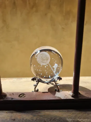 Enfeite bola de cristal