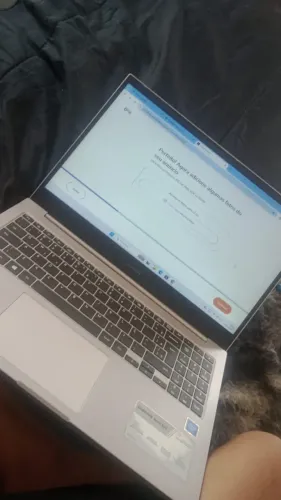 Notbook Samsung Book E20 