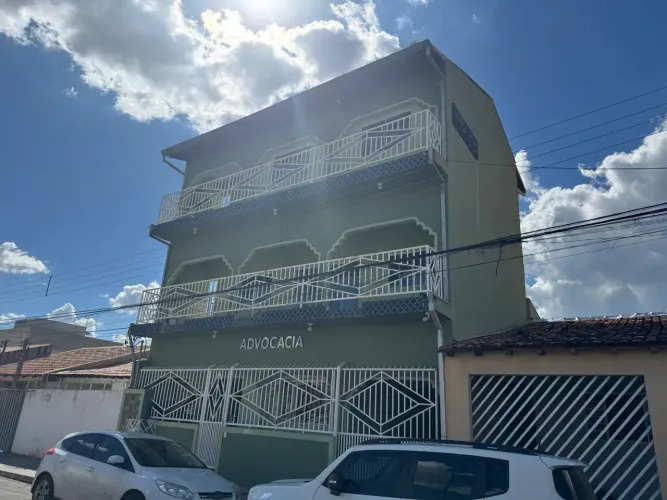 APARTAMENTO 2 QUARTOS, 2 ANDAR, MOBILIADO, REGIÃO DO CPA IV, ACESSO CENTRO POLÍTICO, MORAD