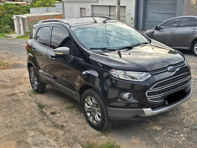 Ford Ecosport Freestyle 1.6 16V Flex 5P 2013