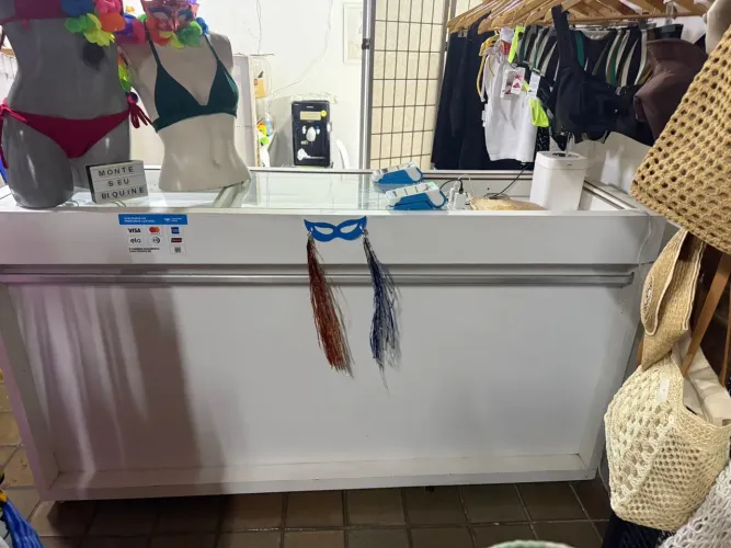 Balcão com gaveteiros 