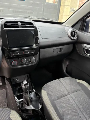 Renault Kwid Outsider 1.0 Flex 12V 5P Mec. 2025