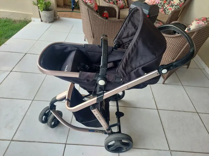 Carrinho de bebê safety mobi