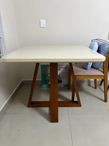 Vendo Mesa de Vidro - semi nova
