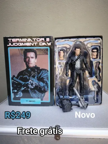 Boneco reservado