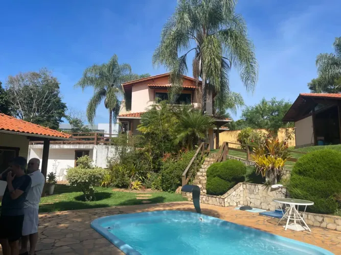 CASA DE CINEMA EM FRENTE AS LAGOAS NO SERRA MORENA, JABOTICATUBAS