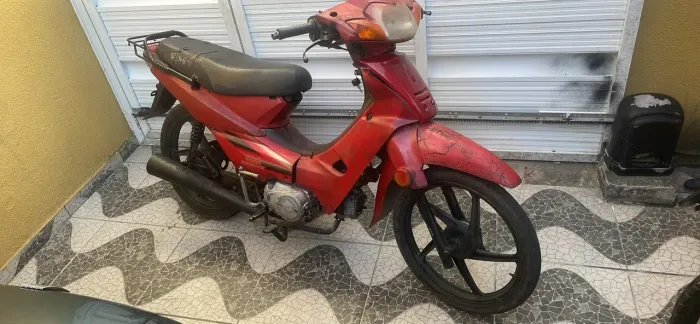 Vendo moto boa para o dia a dia