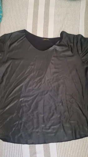 Camisa imita couro