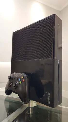 XBOX ONE NA CAIXA + 2 CONTROLES + KINECT