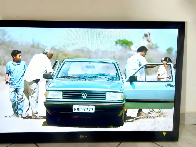 TV LG 40 POLEGADAS USADA EM BOM ESTADO 