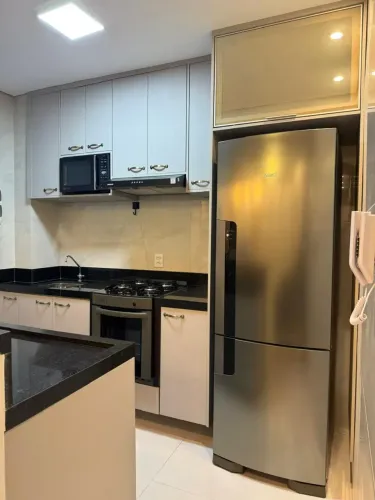 Imóvel para aluguel possui 40 metros quadrados com 2 quartos em Chácara dos Pinheiros - Cu