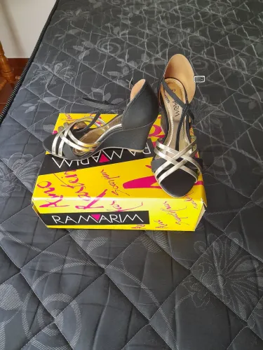 Sandalia social Anabela Ramarim 