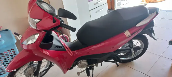 Moto praticamente 0km transferência de financiamento 