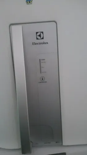 Geladeira Frost Free Electrolux Modelo DF42/127V