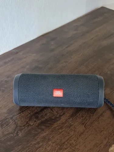 Caixa de Som JBL Flip Essential 2