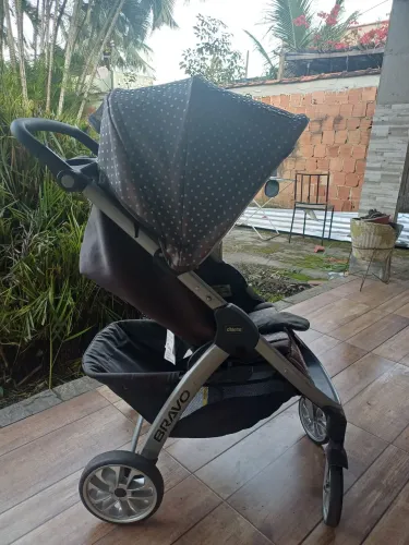 Carrinho de bebê da chicco 