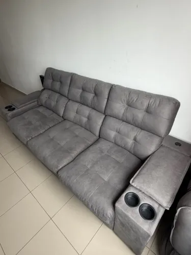 SOFÁ RETRÁTIL, TRÊS LUGARES