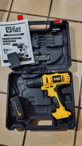 Furadeira parafusadeira nova