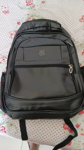 Mochila Preta Executiva com Entrada USB - Koncyan
