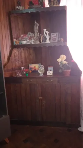 Vendo móvel de madeira maciça vintage 