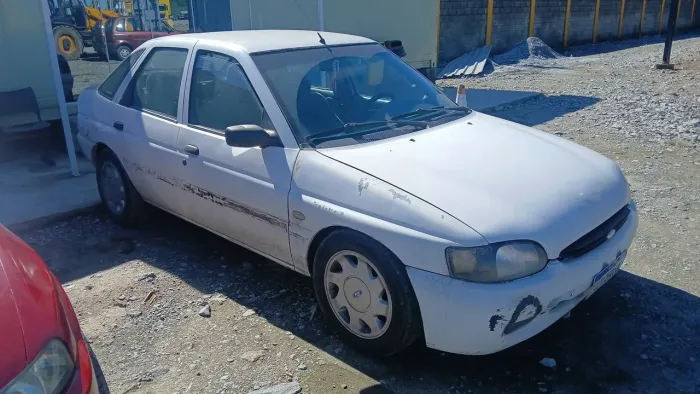 Ford Escort GL 1.8i 16V 4P 1999