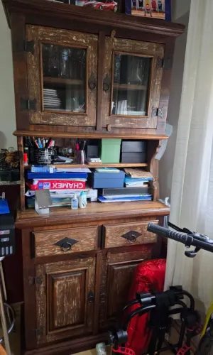 Vende se cristaleira